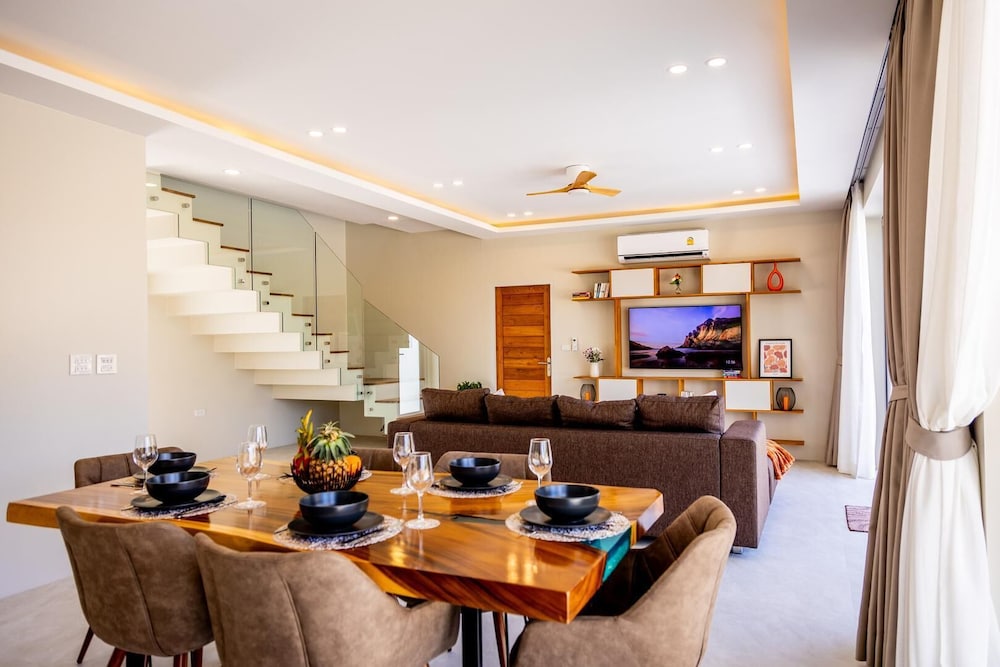 3 Bed Pool Villa Near The Beach KBR29