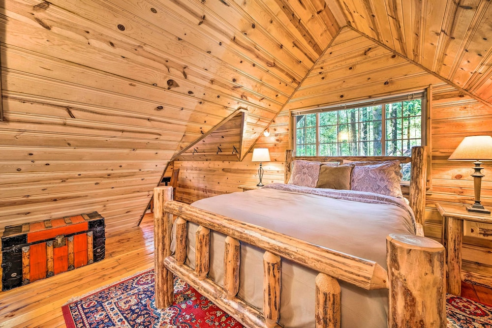 Three Enchanting Riverfront Cabins: Hot Tub Access