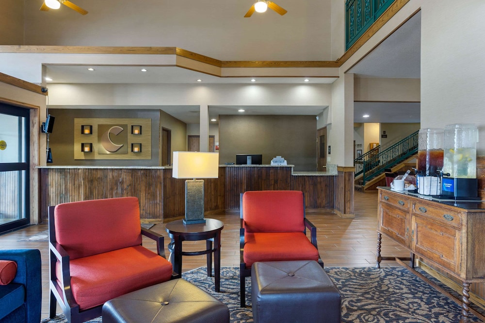 Comfort Inn Marshall Station view 5