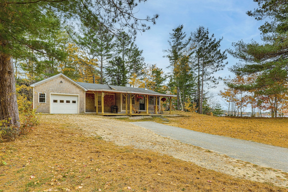 Wild Goose Cottage Near Mt Sunapee Ski Area! view 5