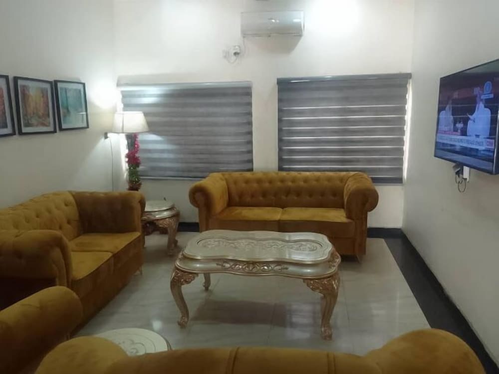 Macyview Hotels