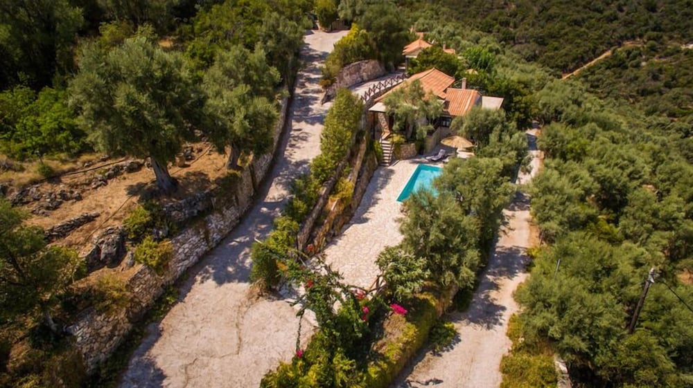 Arethousa Villas