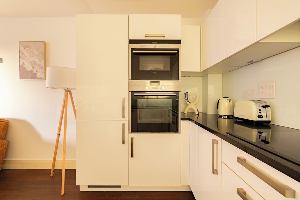 Contemporary Flat In Islington