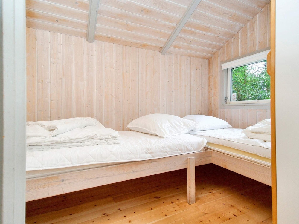 8 Person Holiday Home in Melby-by Traum view 3