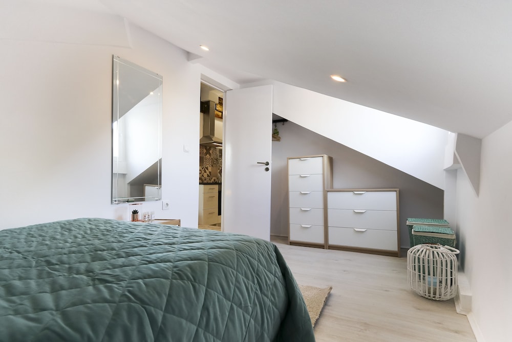 Bairro Alto Views by Homing