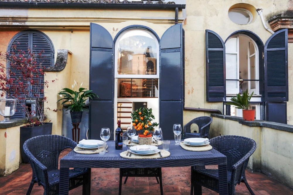 Your Prestigious Penthouse at the Spanish Steps