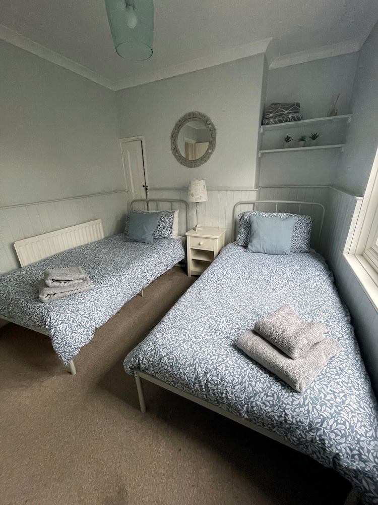 Demeter Holiday Cottage view 3