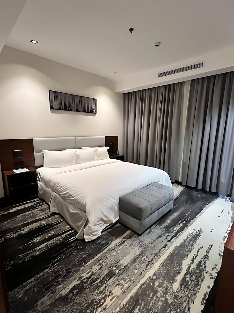 Kayan Serviced Apartments