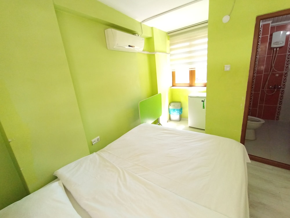 Photo 8