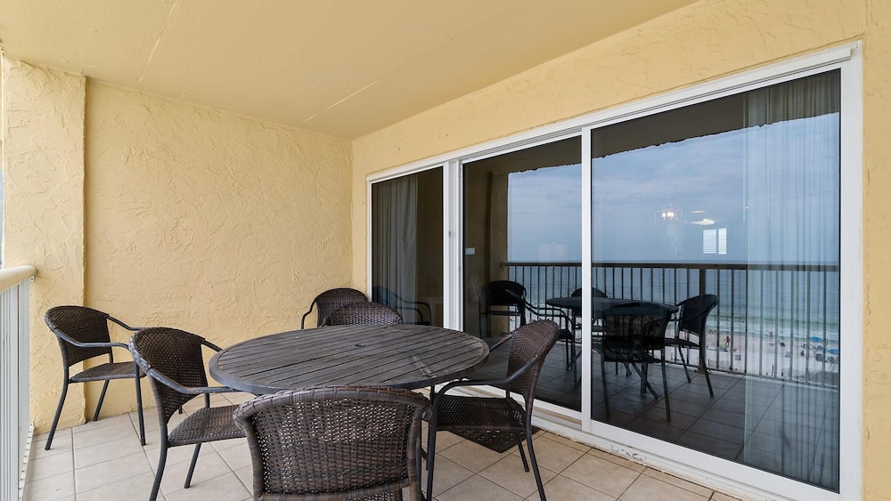 Driftwood Towers #4E by Southern Vacation Rentals