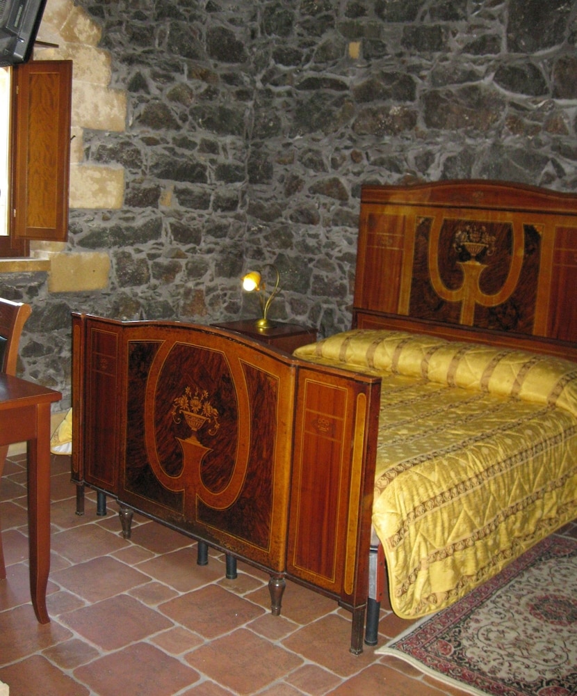 Casina Cancellieri La Rusticana view 4