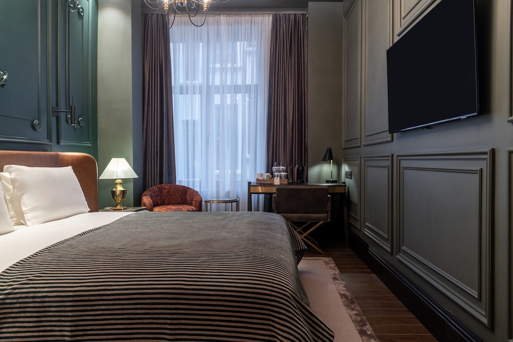 Orient Occident Hotel Istanbul, Autograph Collection 41