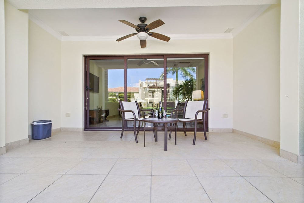 1br1ba Condo in Amazing Location w Pool and GYM