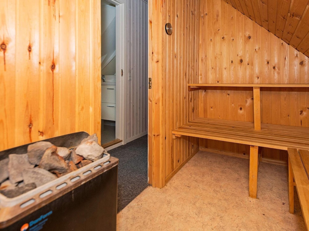 6 Person Holiday Home in Romo view 2
