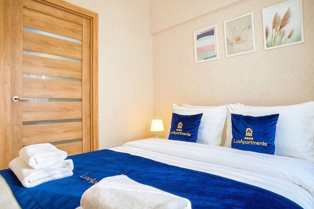 Lux Apartments Strelbishchenskiy