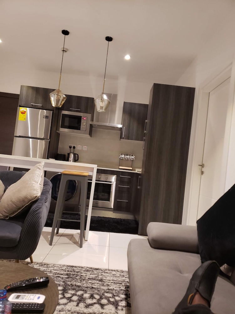 EBS LEGENDSTwo bedroom duplex
