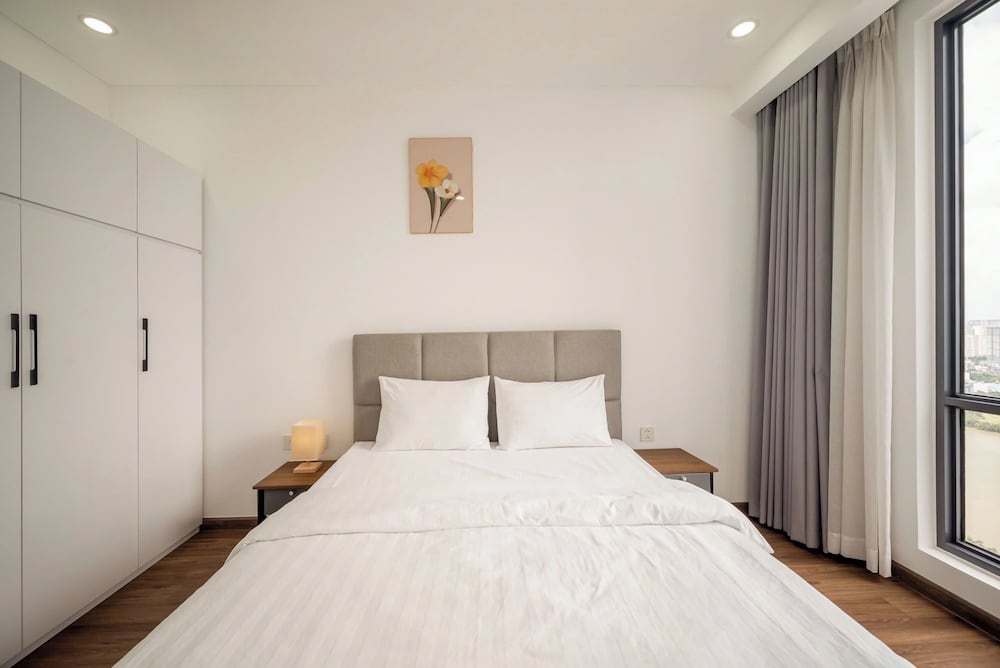 OPAL SAIGON PEARL Premier Residence