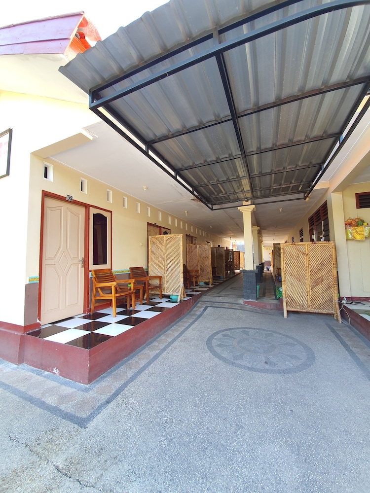 Hotel Astawa Lombok II view 2