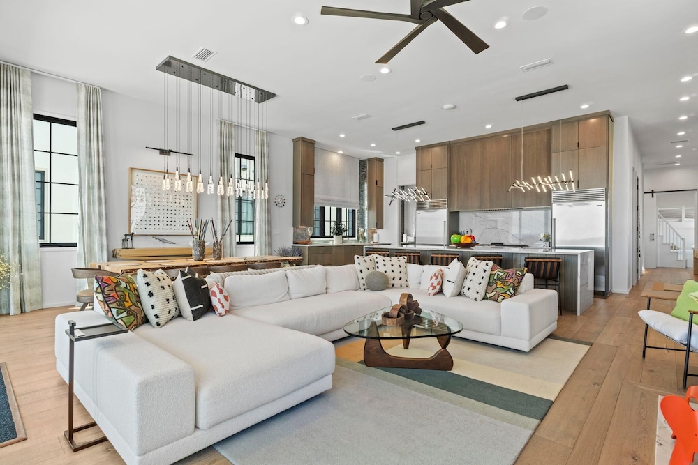 Casa Playa at Eleanor Beach