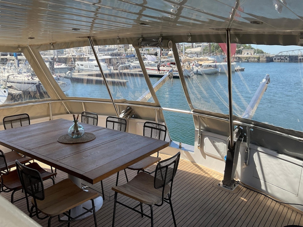 Luxury Yacht in La Rochelle With a Terrace