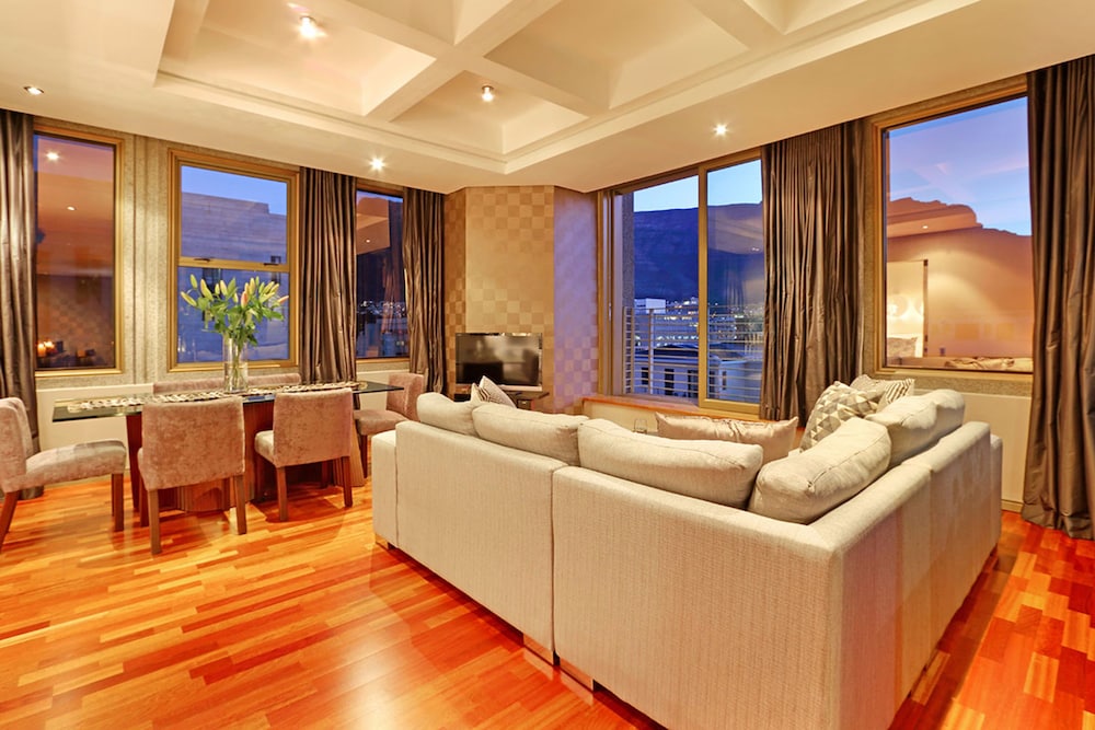 Cape eazi stayz's Cartwright Apartments