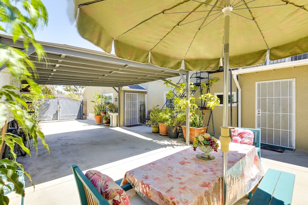 Westminster Escape Near Beaches & Shopping! view 5
