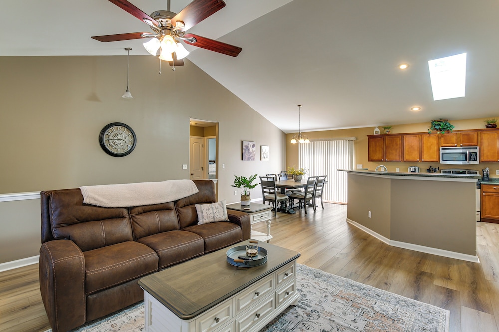 Sip, Soar & Explore: Spacious Union Home w/ Yard