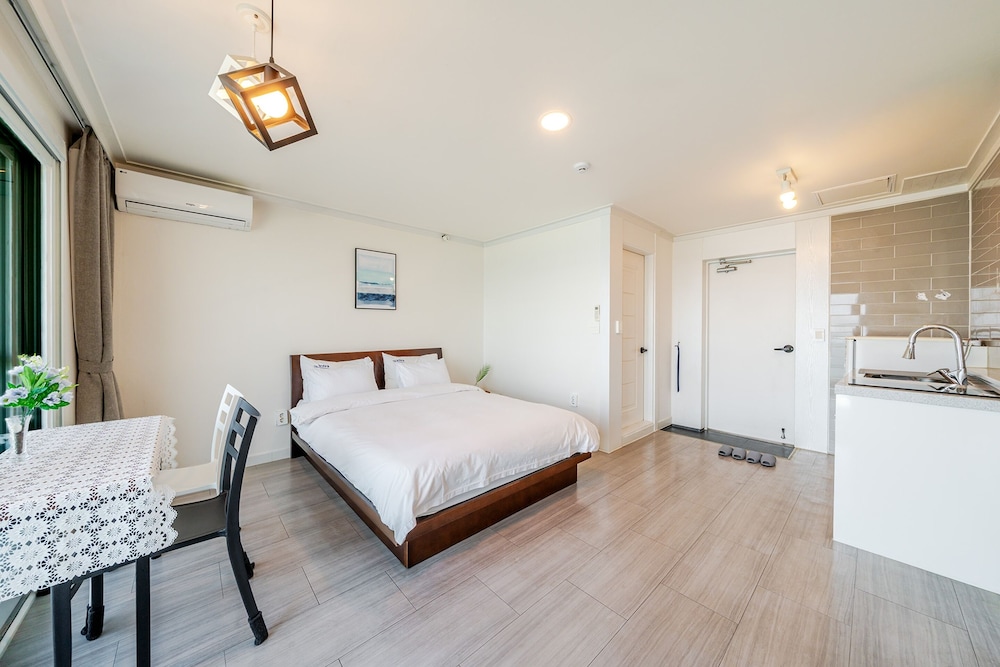 Goseong The Wave Pension