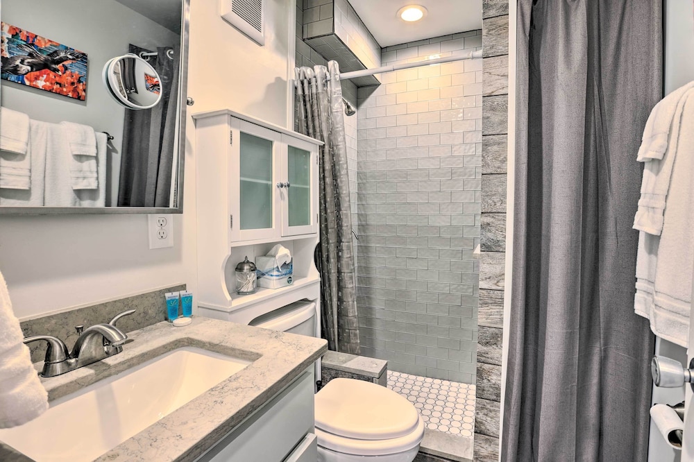 Auburn Vacations - Welcoming Auburn Studio - 1 Block to Campus! - Property Image 1