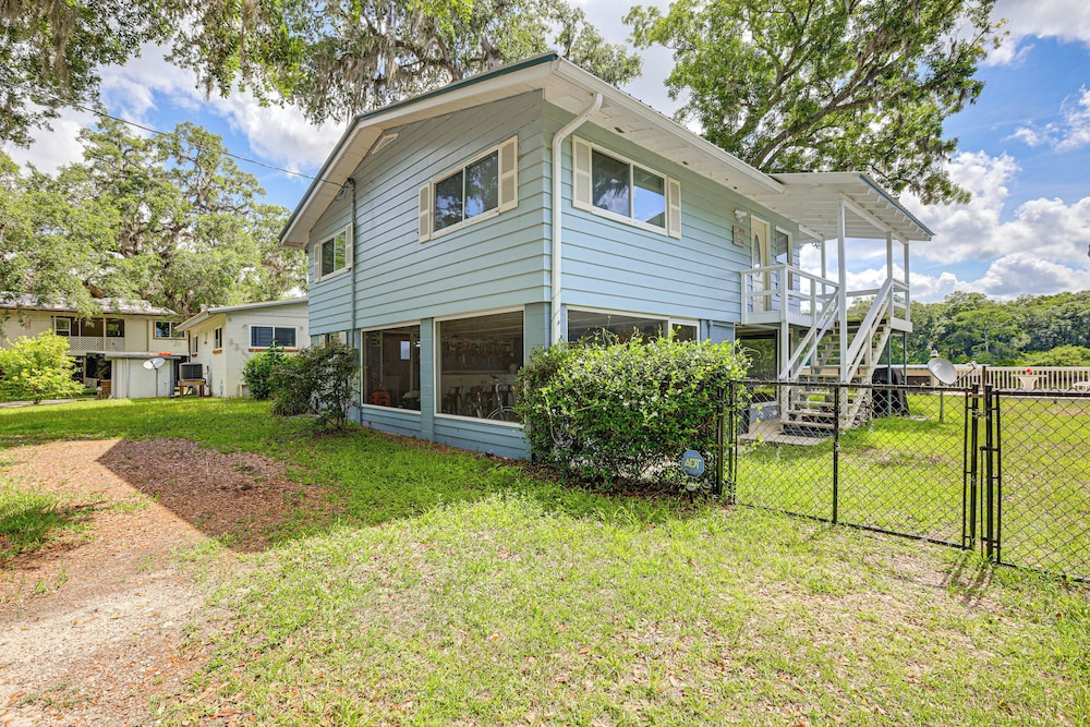 Dock + Screened Porch: Suwannee River Retreat!
