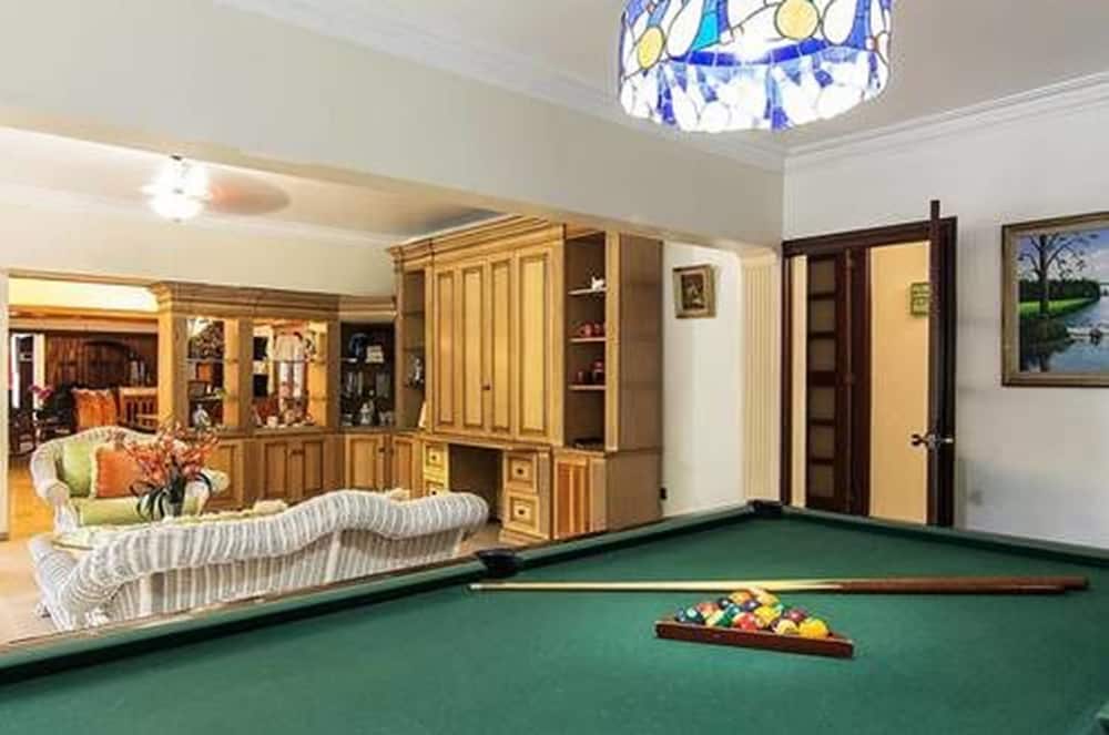 Cozy and Charming 2BDR Suite view 4