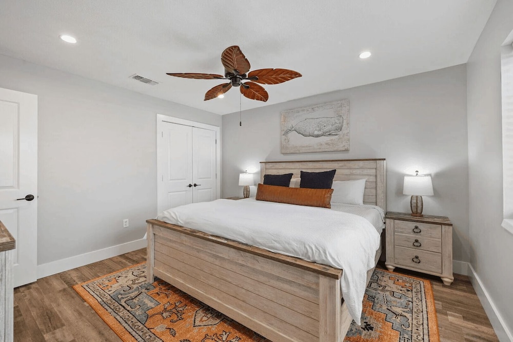 Walk to Beach, Private Pool + Fire Pit, Bonfires! G By The Sea by Avantstay
