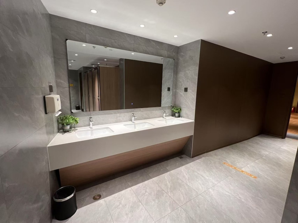 T3E JOY REST LOUNGE
