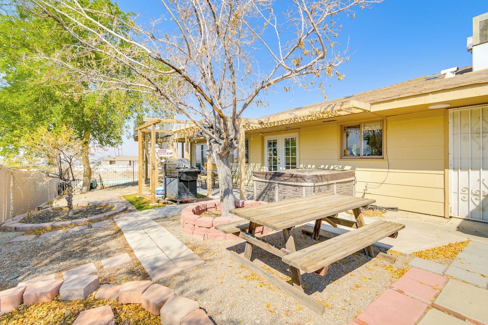 Water Views & Close to Beach: Home in Lake Havasu