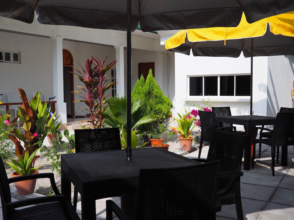 Equator HomeStay