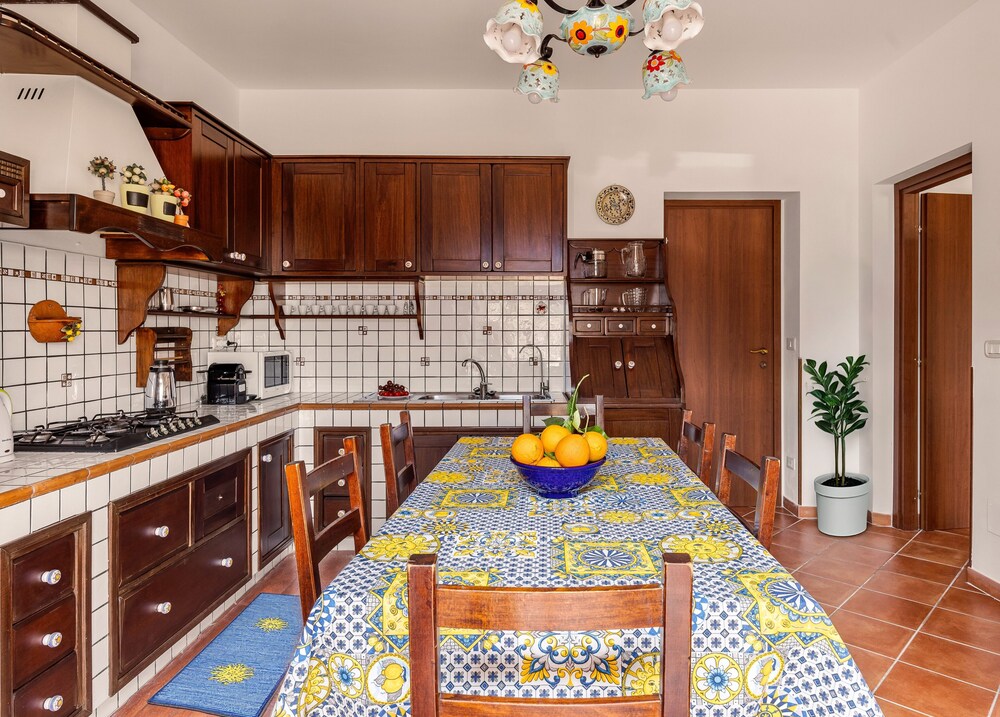 VFH The Castle Bay apartment and terrace