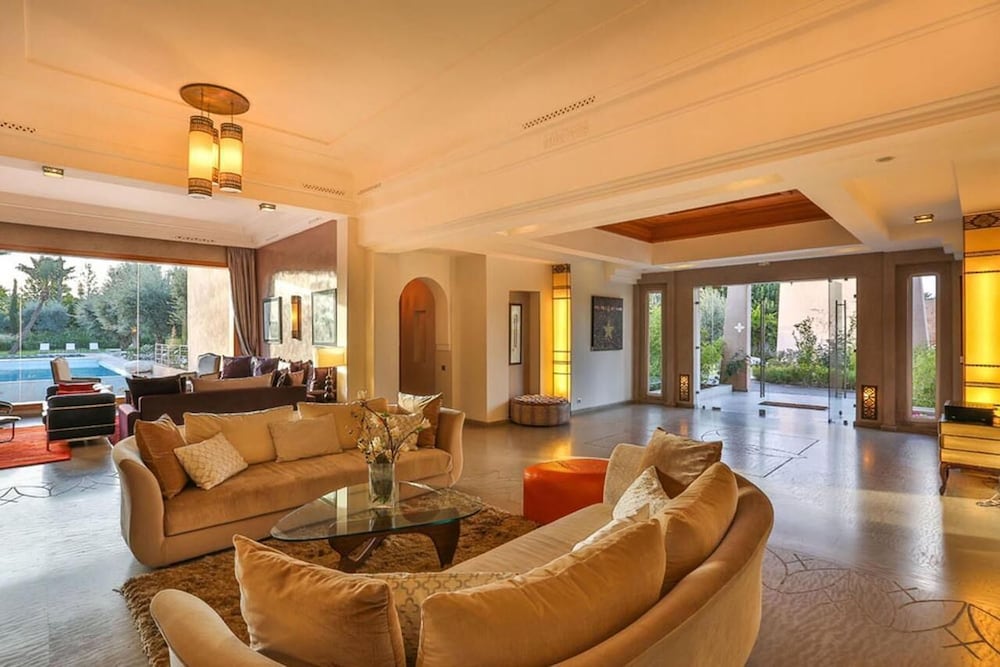 Palais Rim Marrakech – Grande Villa de Vacances avec Piscine et Jardin