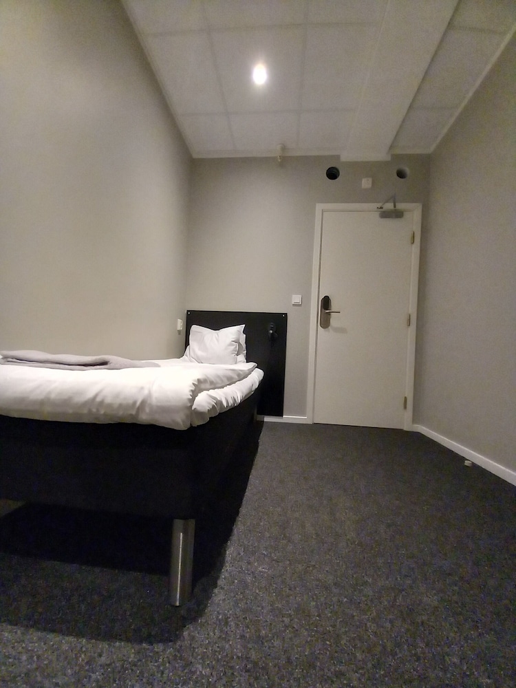 Grad Hotel and Hostel
