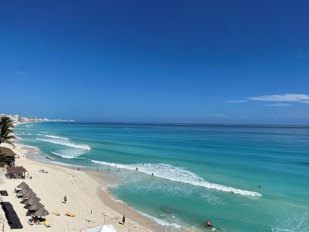 OvaCancun Apartments