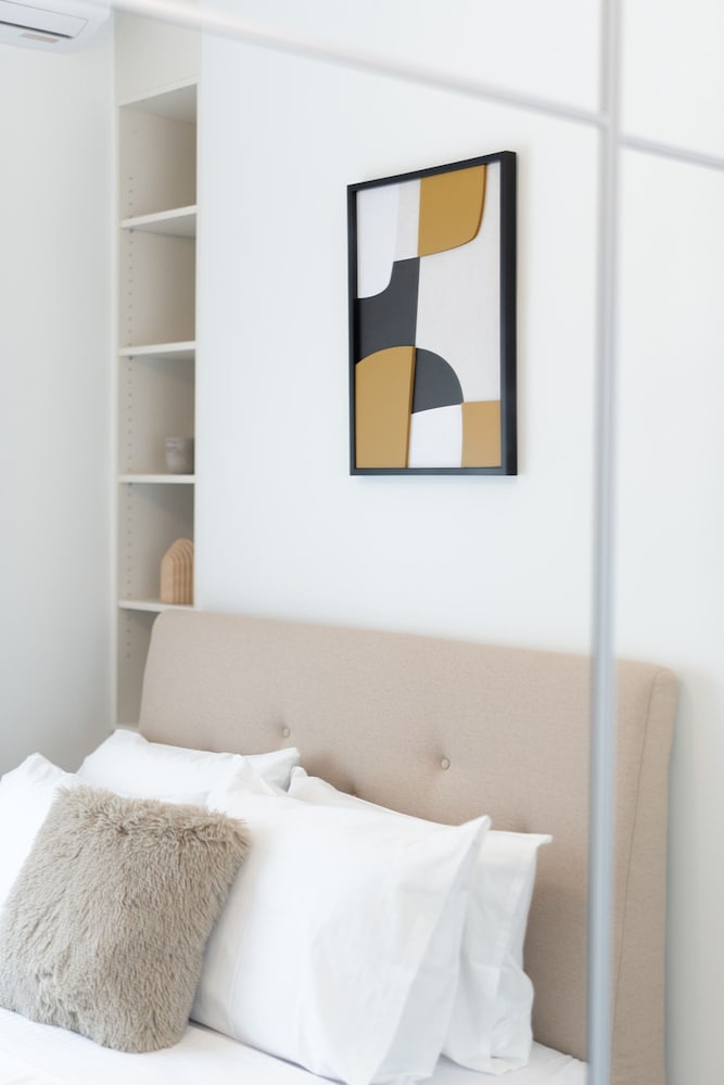 LIV - Premium Pagrati Apartment With View
