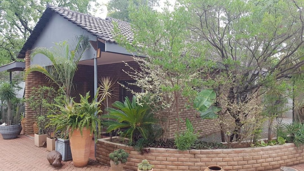 Green House BnB - 'Swiss German'