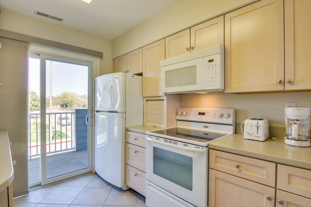 Ocean City Retreat w/ Marina Views < 1 Mi to Beach view 2