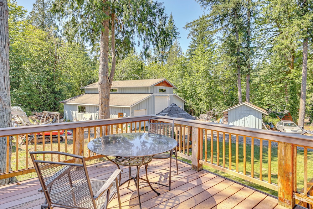 Home on > 1 Acre of Woods in Seattle Suburbs!