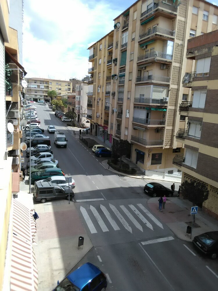 Excelente Piso a 5 minutos del Casco Histórico