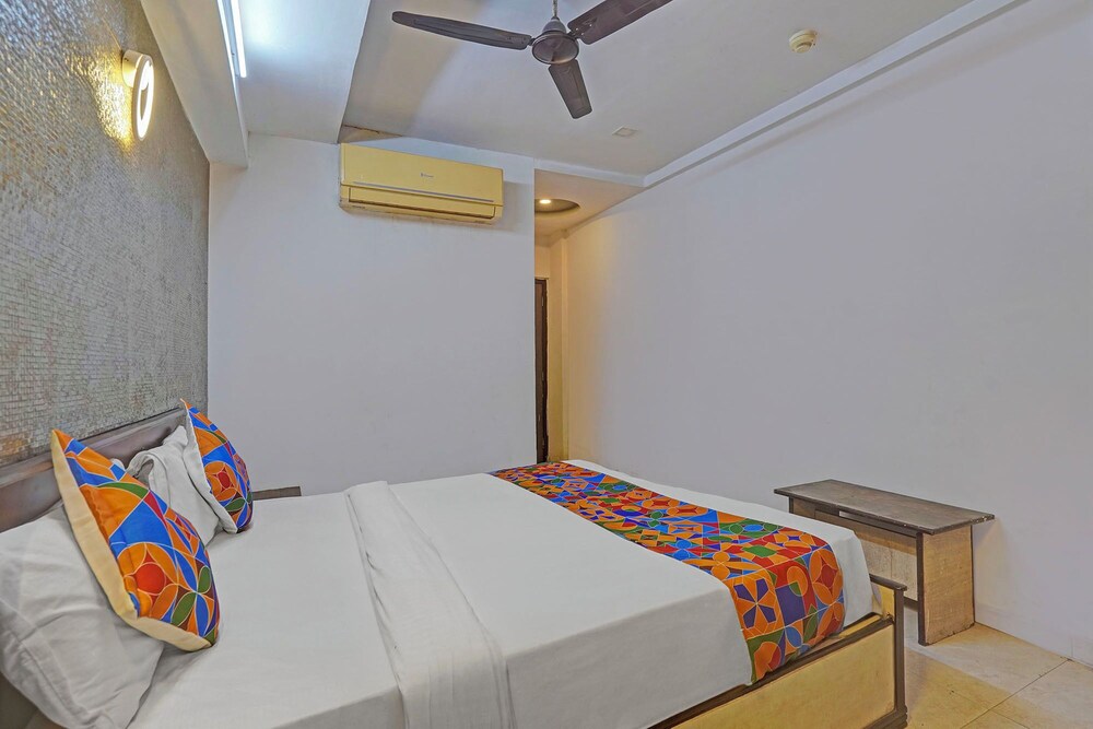 Fabhotel Liberty