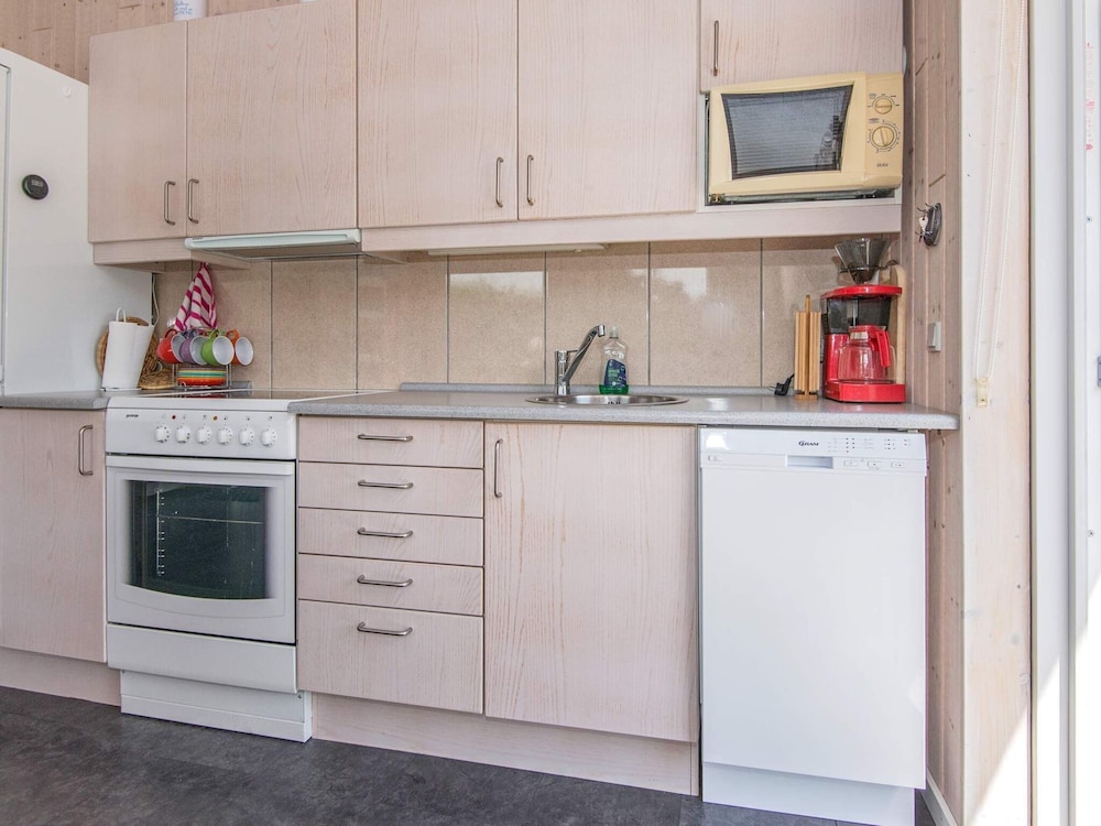 Entising Holiday Home in Jutland near Sea view 3