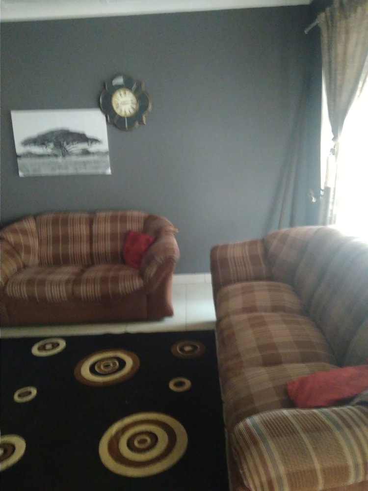 JimmyLuh Guesthouse
