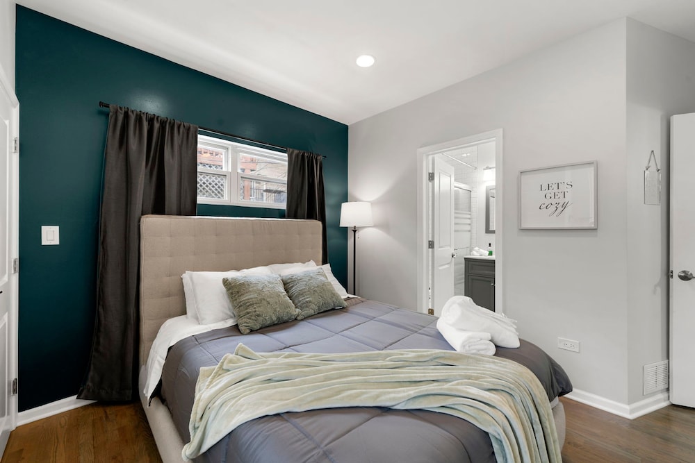 Chicago Treasure 4 Bed Getaway