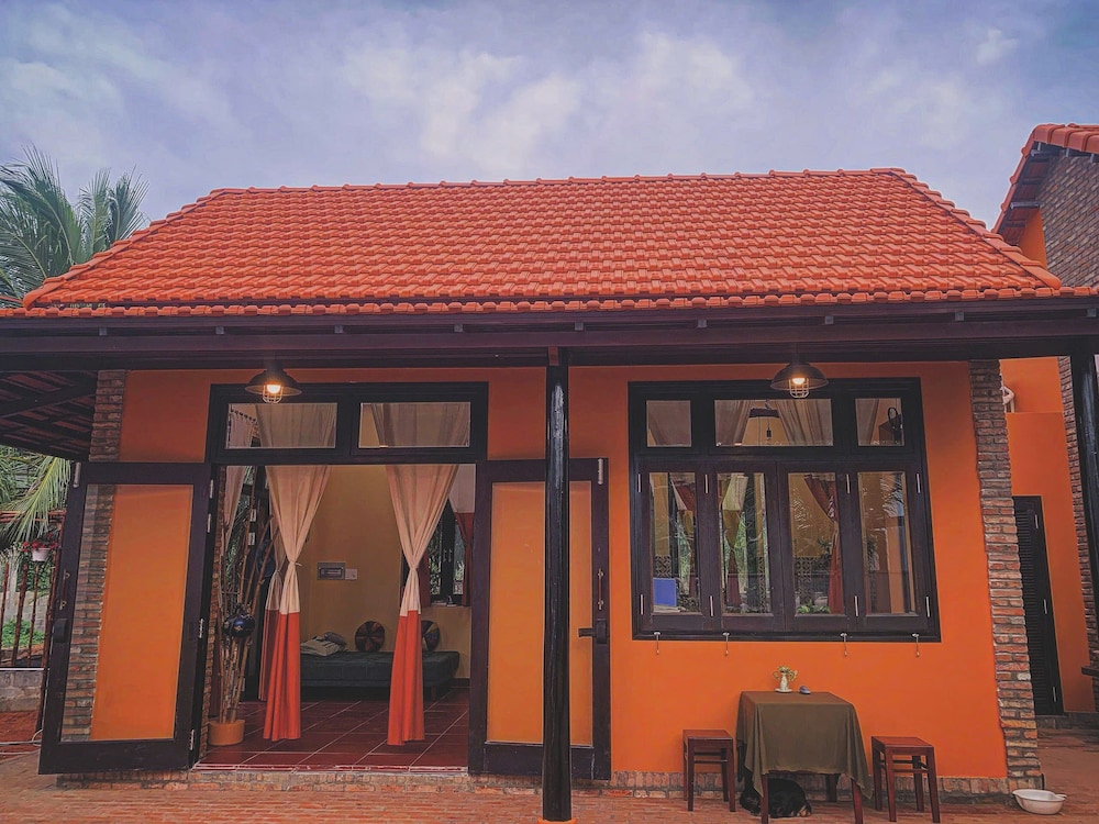 LoiLoi's home