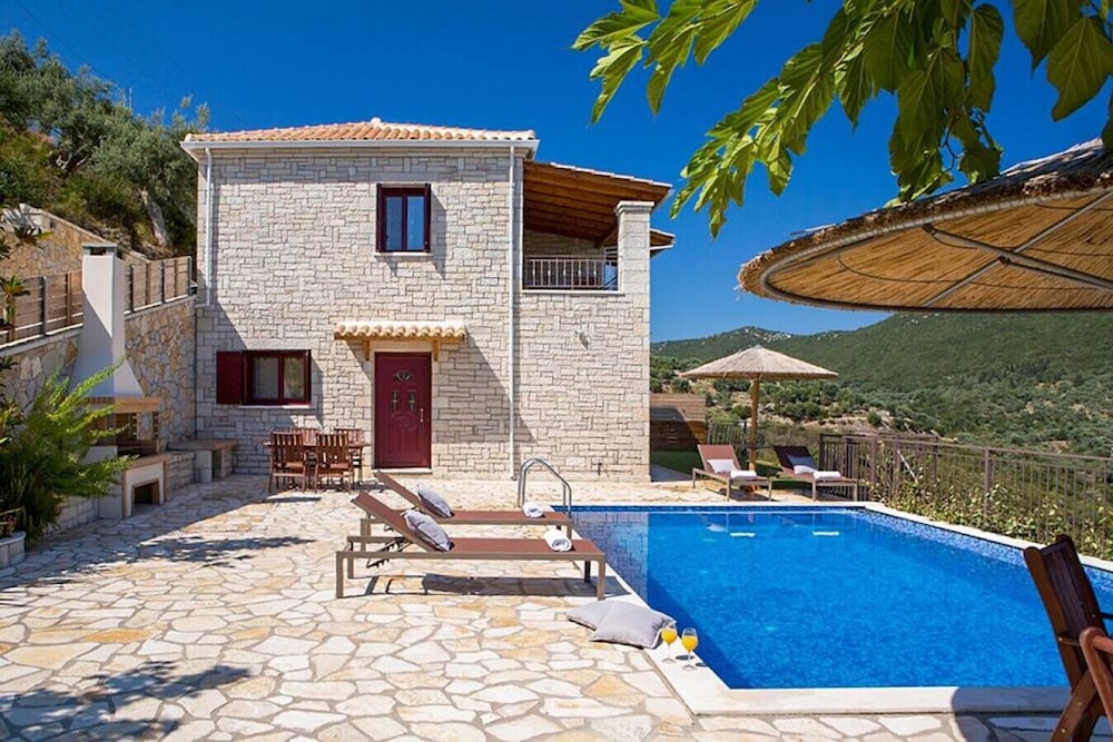 Villa Magnolia Poros photo 2